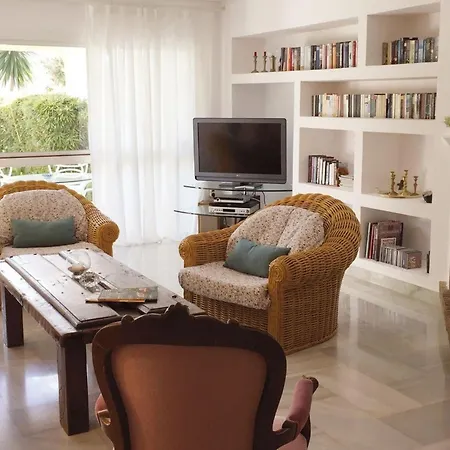 Wunderschoenes Ferienhaus In Marbella Mit Kleinem Garten Und Meerblick מארבלה
