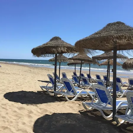Wunderschoenes Ferienhaus In Marbella Mit Kleinem Garten Und Meerblick